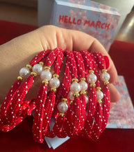 Load image into Gallery viewer, Martakia bracelets handmade macrame for women
